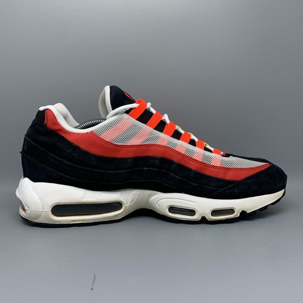 Nike Air Max 95 Black Crimson Yellow‎ Running Shoes AT9865-101 Men's Sz 13 - Picture 8 of 10